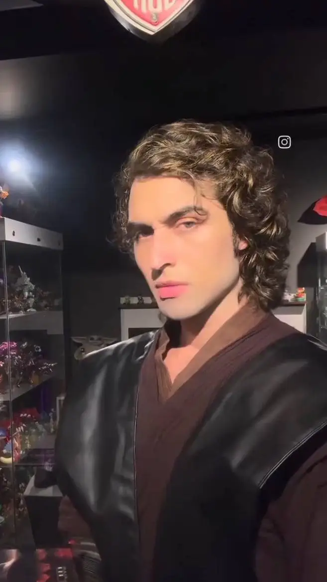 ai character: Anakin Skywalker background