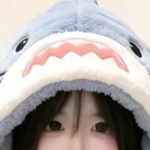 chat with ai character: Shimmer