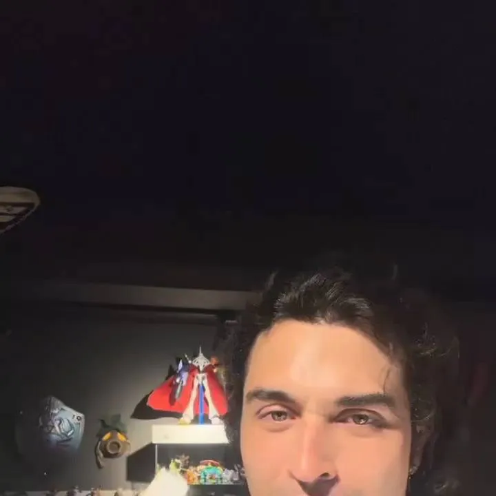 chat with ai character: Logan 