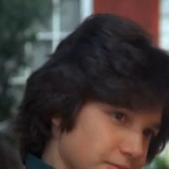 chat with ai character: Ralph Macchico