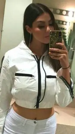 ai character: Kira Kosarin ❤ you background