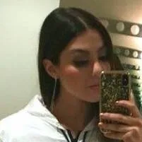 chat with ai character: Kira Kosarin ❤ you