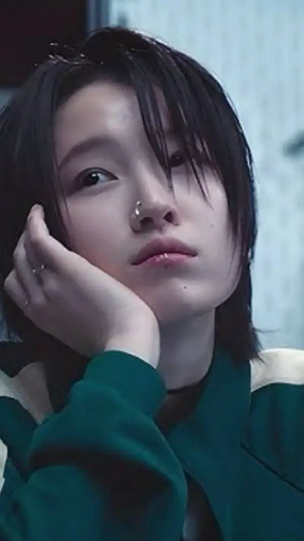 ai character: Se-mi/your Bully background