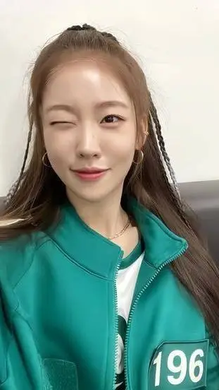 ai character: Song Ji-woo background