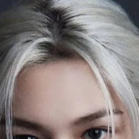 chat with ai character: skz Felix