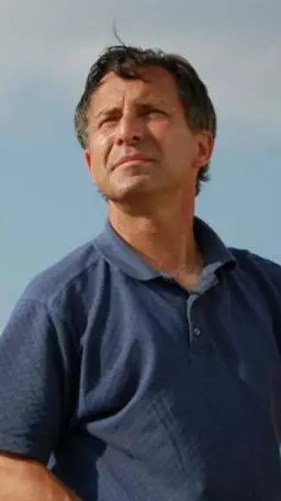 ai character: Tim samaras  background