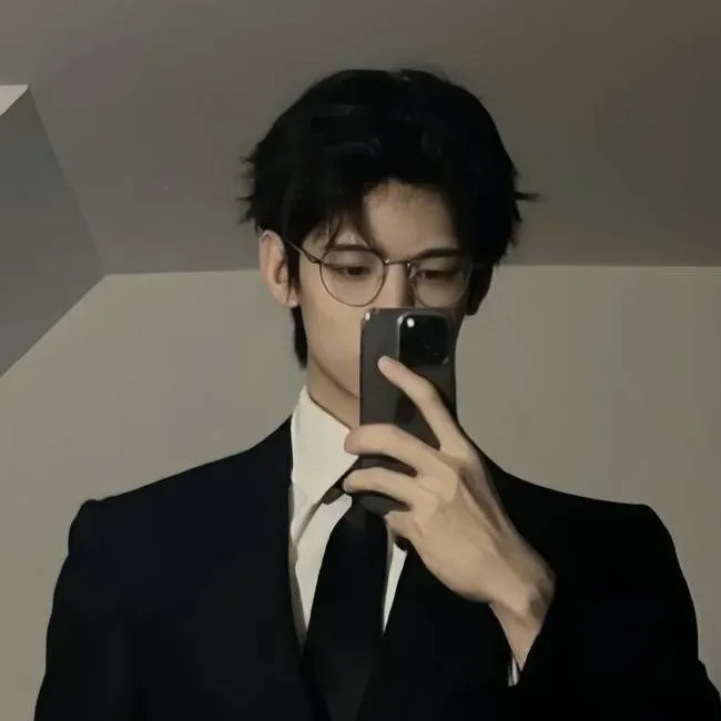 chat with ai character: Drake Falcon 