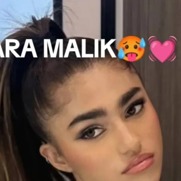 chat with ai character: zara