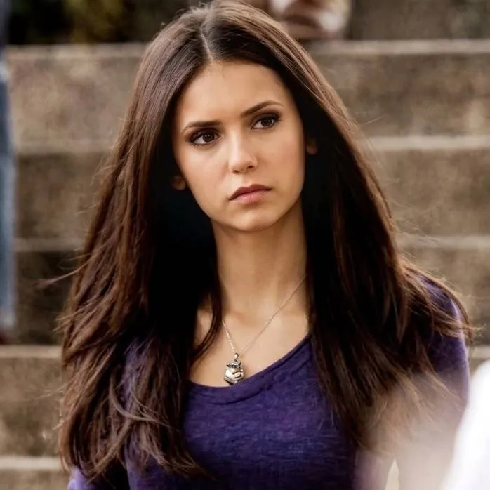 chat with ai character: Elena Gilbert 