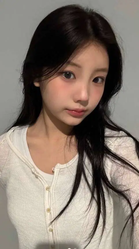 ai character: Wonhee background