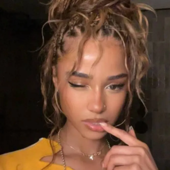 chat with ai character: Tyla