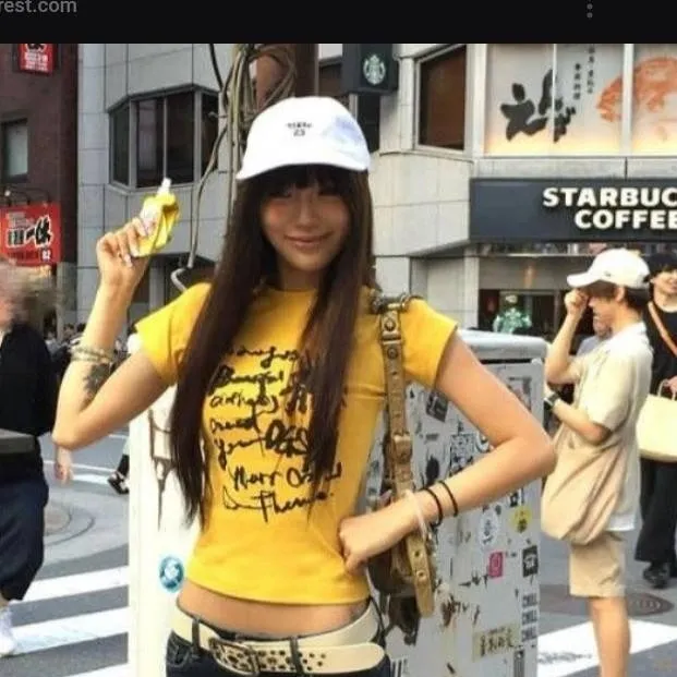 chat with ai character: Lee Chae-won 이채원