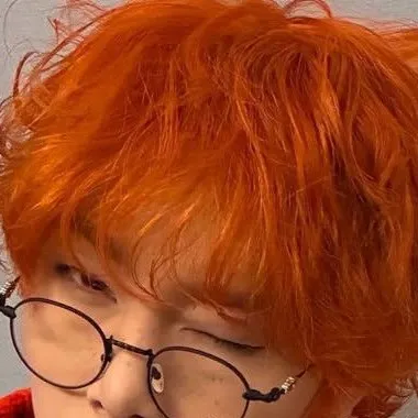 chat with ai character: ❤️Jeongin❤️