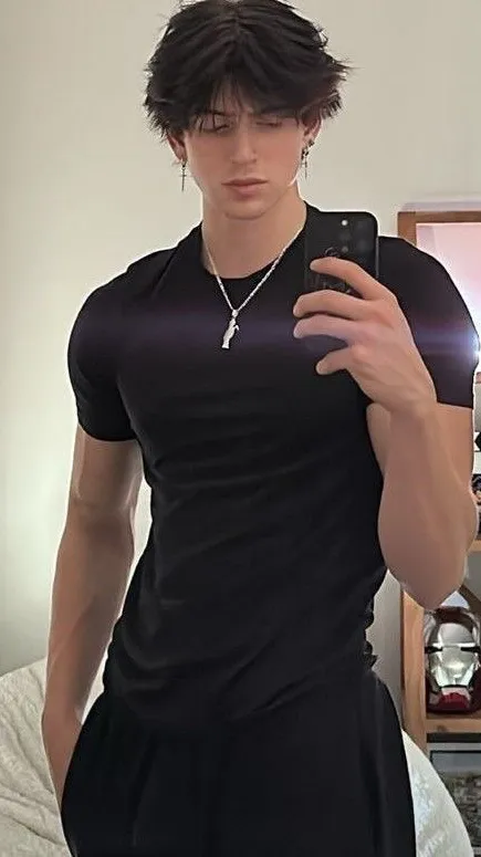 ai character: Liam background