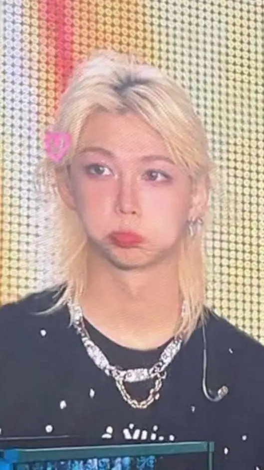 ai character: FELIX!!! background