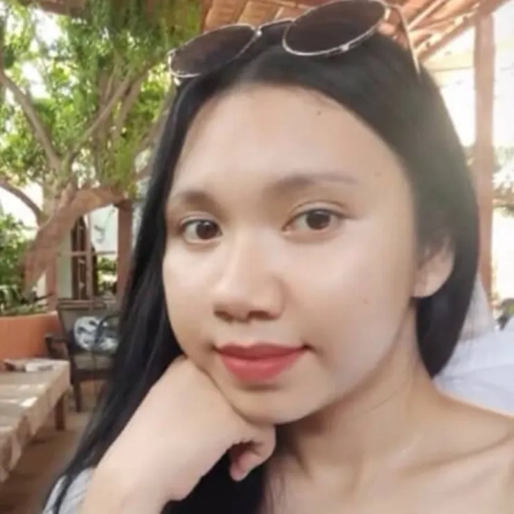 chat with ai character: Trinh Ariya 💕💕