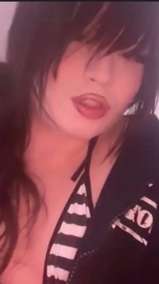 ai character: Zunino reaction — background