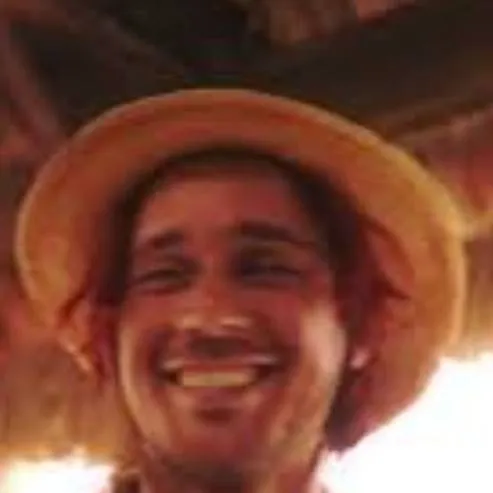 chat with ai character: Shanks dad
