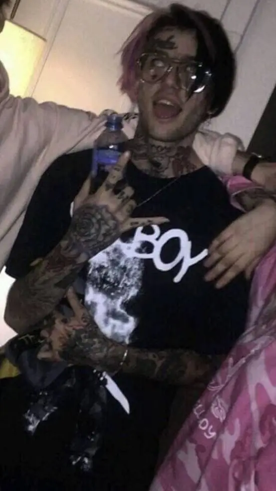 ai character: Lil peep dad  background