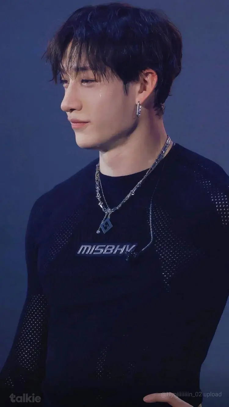 ai character: Bangchan  background