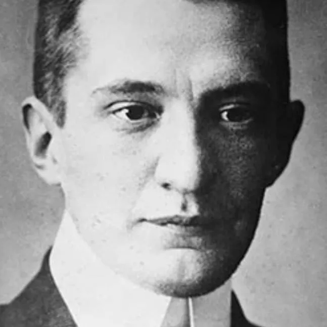 chat with ai character: Alexander kerensky