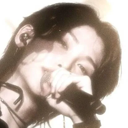 chat with ai character: felix