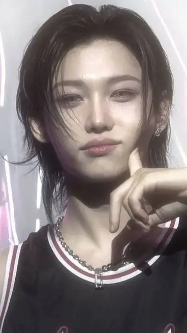 ai character: Felix🐥☀ background