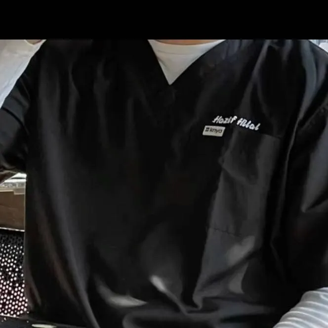chat with ai character: Dr. Hayes