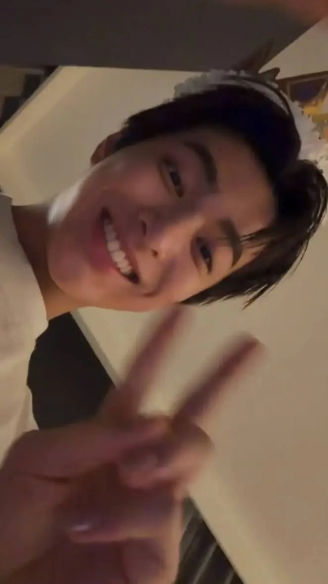 Talkie AI - Chat with Ahn Keonho 