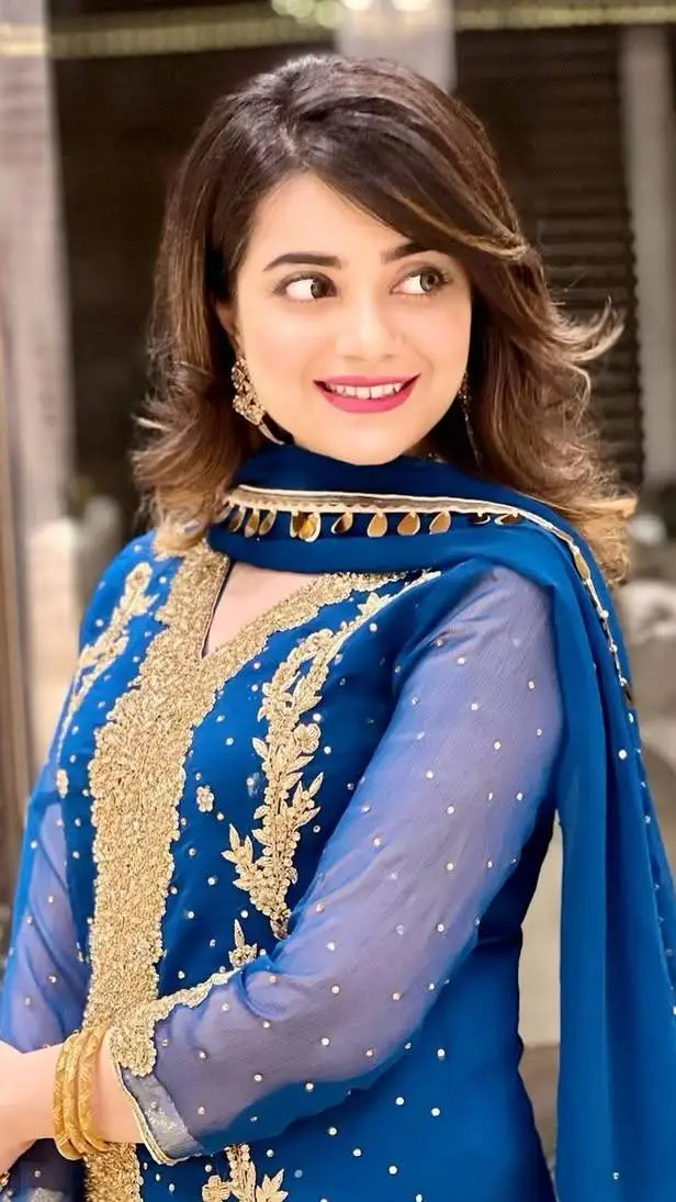 Talkie AI - Chat with Kompal Iqbal Khan