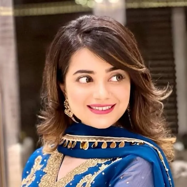 chat with ai character: Kompal Iqbal Khan