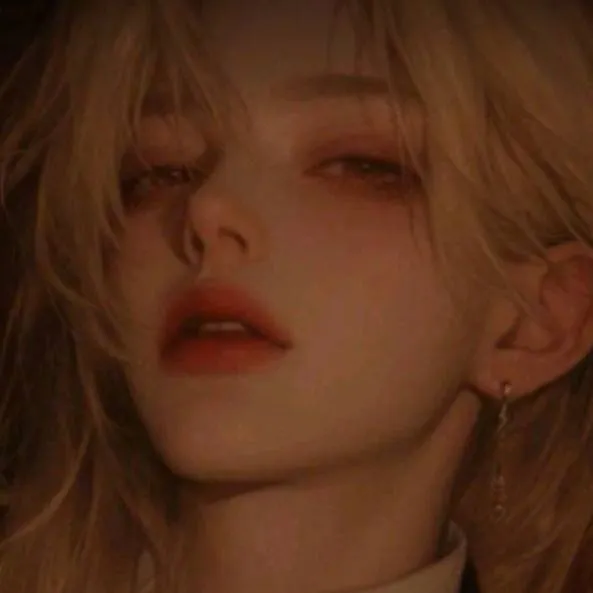 chat with ai character: Vallery
