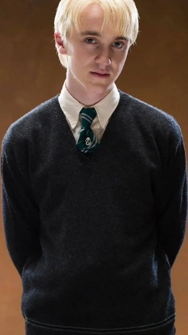 ai character: Draco malfoy background