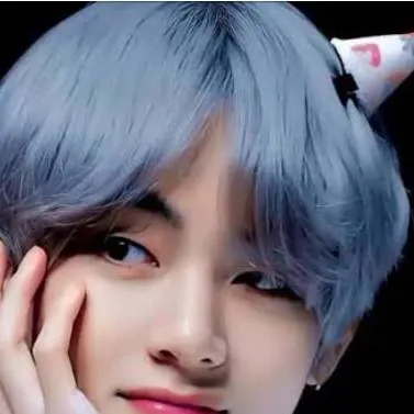 chat with ai character: Taehyungie🤍