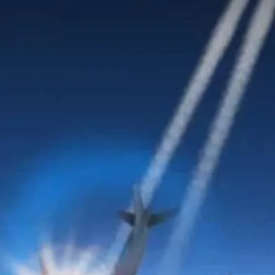 chat with ai character: Plane falling 2