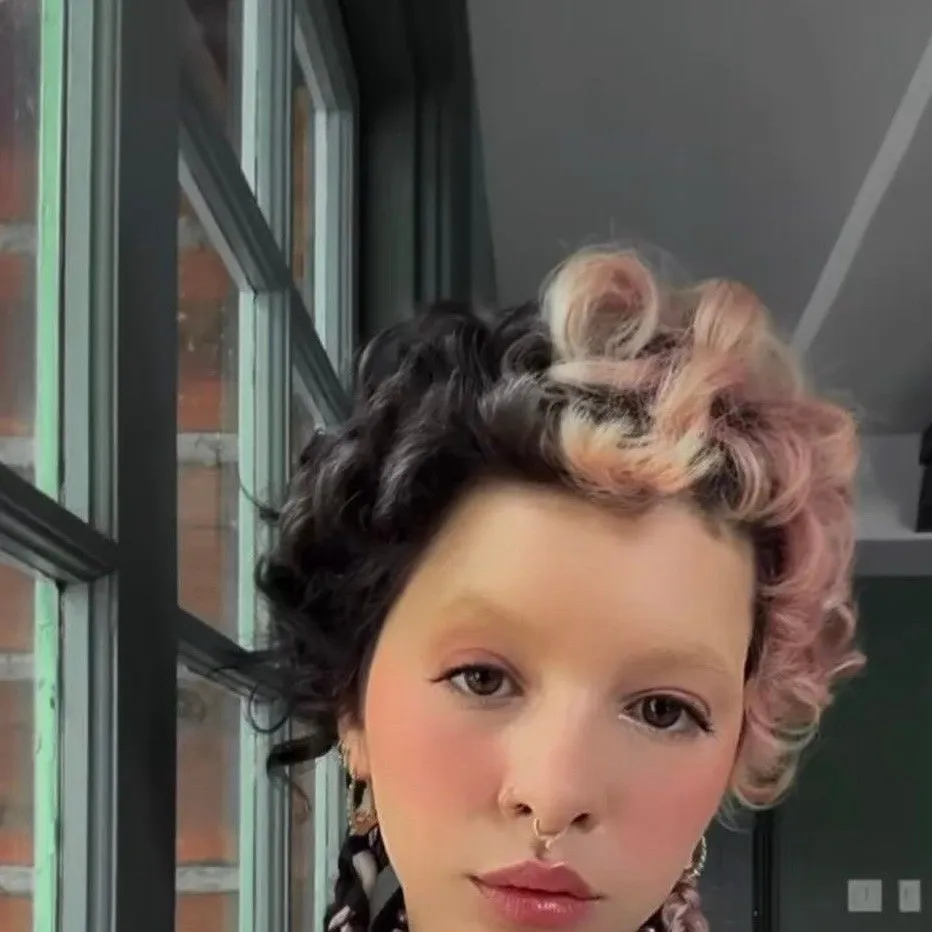 chat with ai character: Family