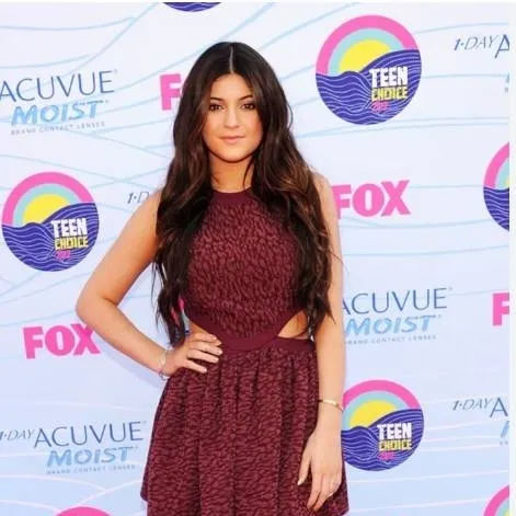 chat with ai character: Calley