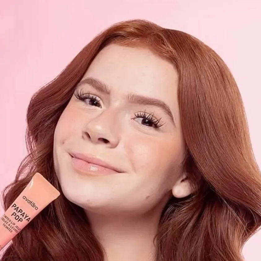 chat with ai character: Harper 