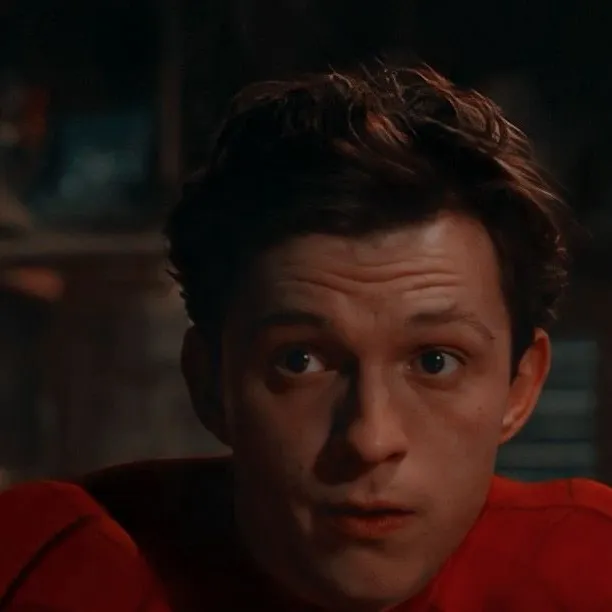chat with ai character: Spiderman