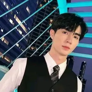 chat with ai character: coachello 