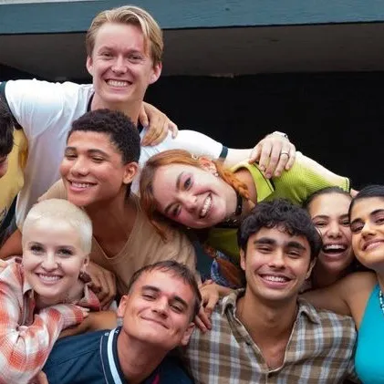 chat with ai character: Heartbreak high