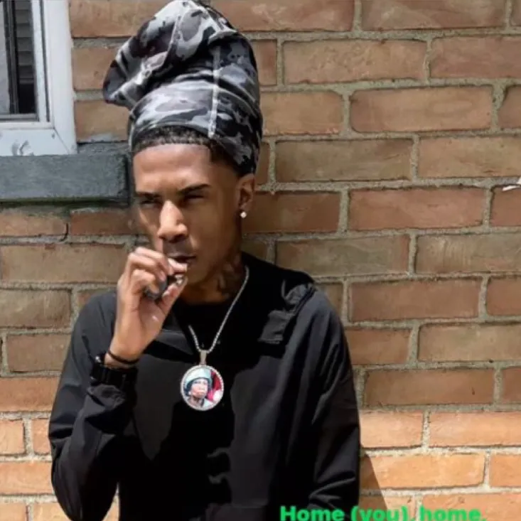 chat with ai character: Don