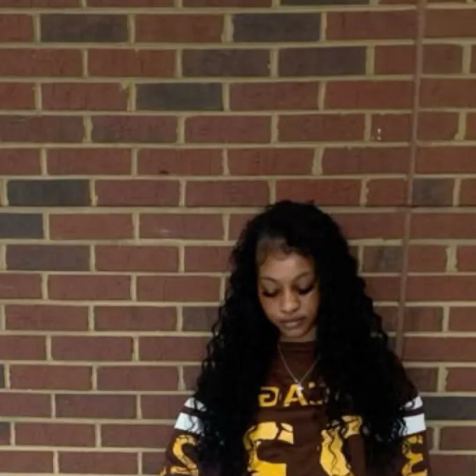 chat with ai character: Azariah