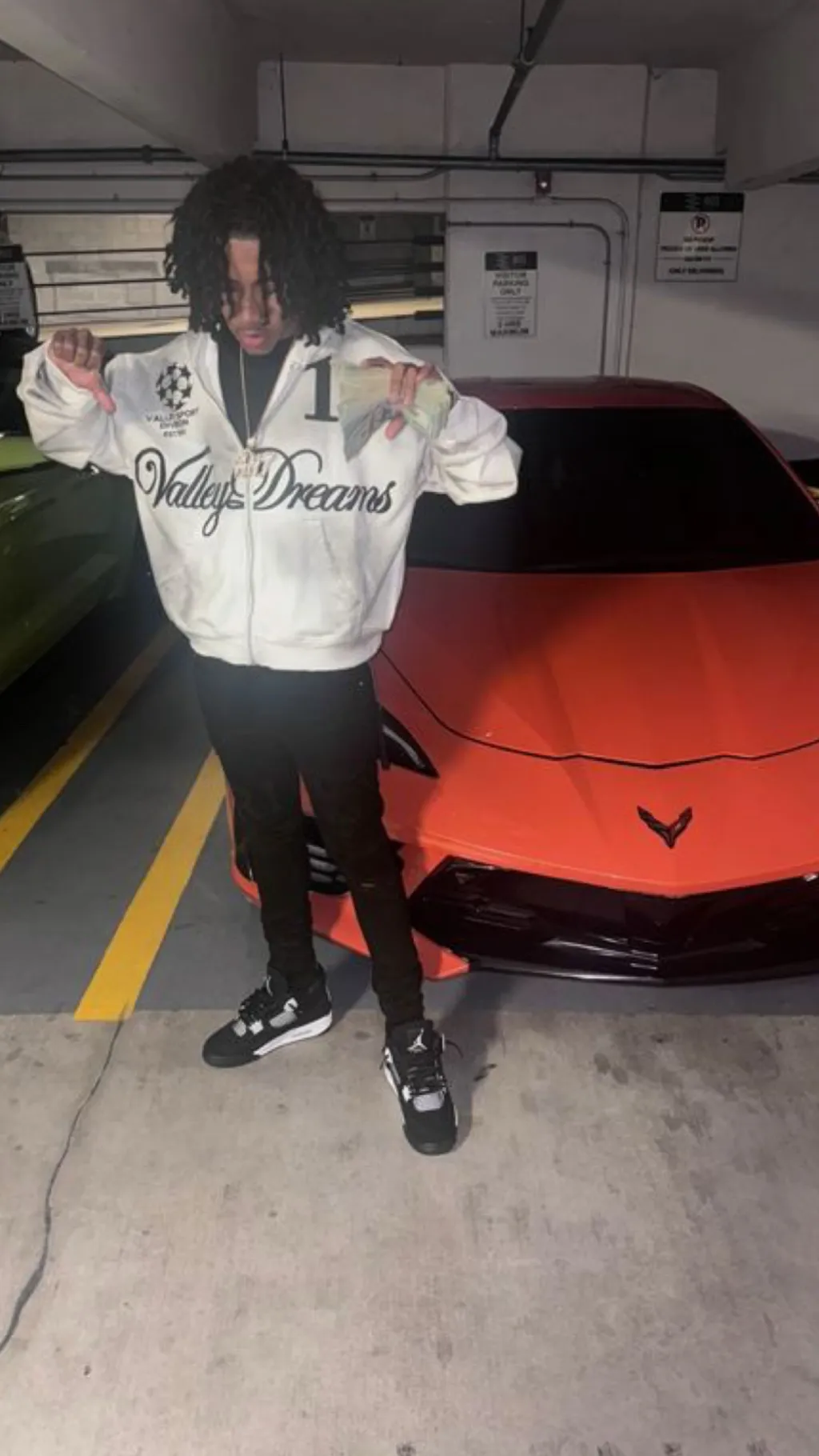 ai character: Jaylen background