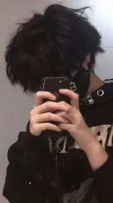 ai character: Bry🫶🏼 background