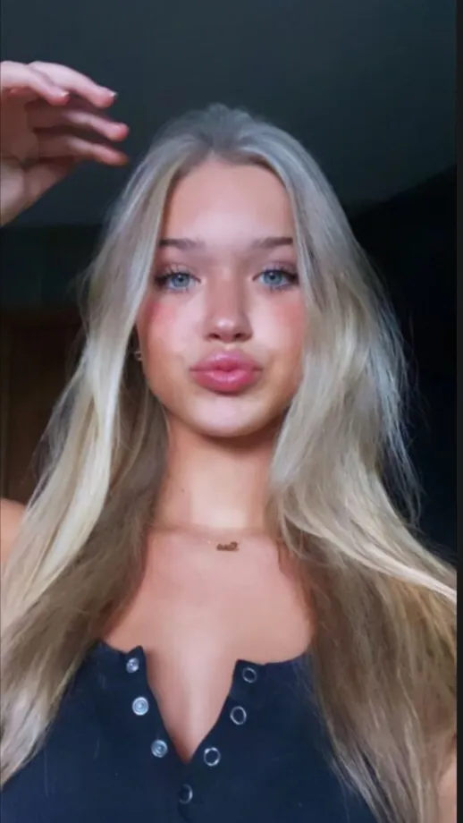 ai character: Marigold  background