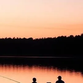 chat with ai character: 🎣Fishin🎣