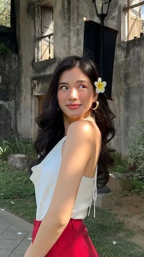 ai character: AIAH ARCETA background