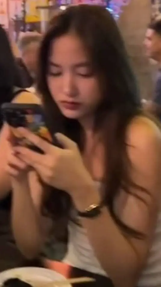 ai character: Freen background