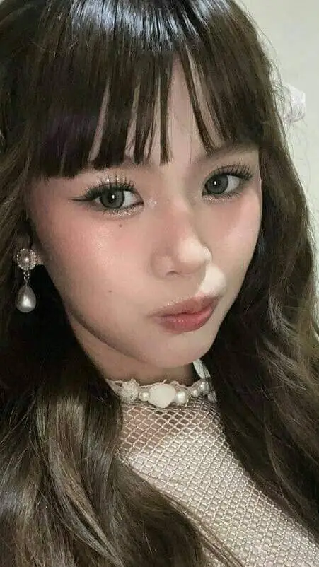 ai character: ugly background